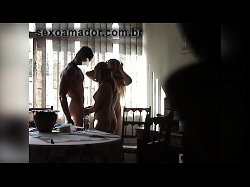 ❤️ Amigos sexuais convidam um homem gigante e uma ménage à trois com ele Porno em nós pt-br.pornjimbo.ru ❌️❤